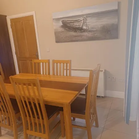 No 9 Seanachai Homes *